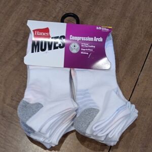 Hanes White and Gray Compression Arch Socks